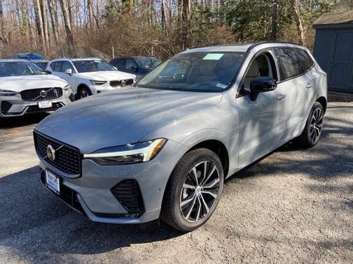 2025 Volvo XC60 B5 Plus