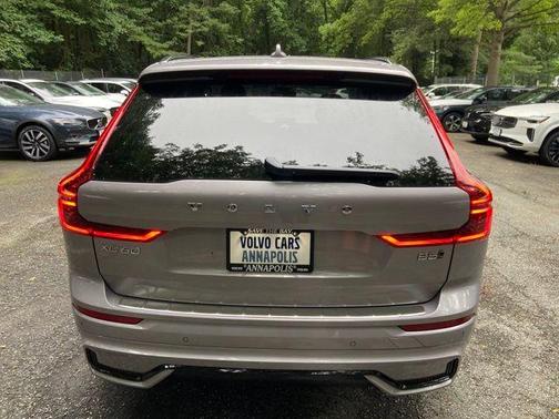 2026 Volvo XC60 B5 Plus