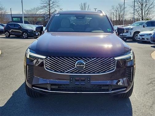2025 Volvo XC90 B6 Core