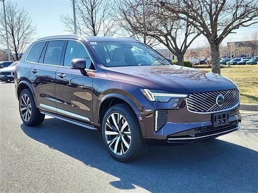 2025 Volvo XC90 B6 Core