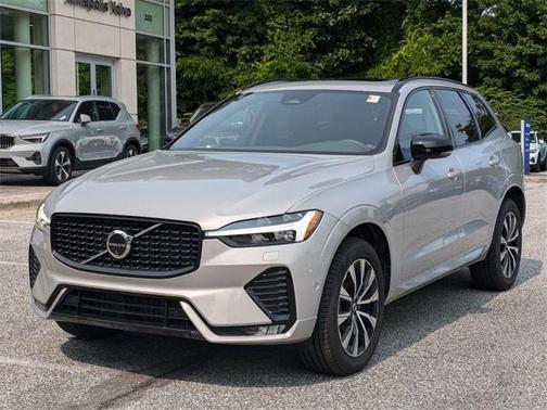 2025 Volvo XC60 B5 Plus