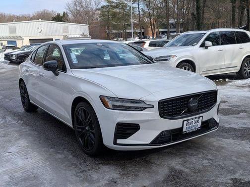 2024 Volvo S60 Recharge Plug-In Hybrid T8 Plus Black Edition