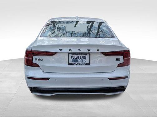 2024 Volvo S60 Recharge Plug-In Hybrid T8 Plus Black Edition