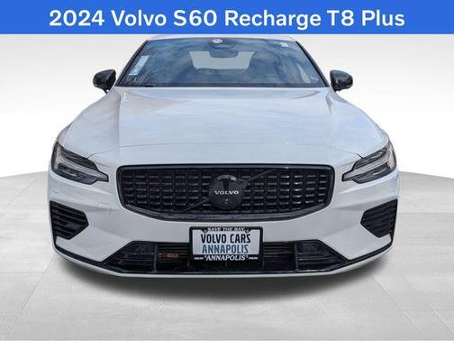 2024 Volvo S60 Recharge Plug-In Hybrid T8 Plus Black Edition