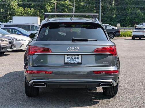 2022 Audi Q5 45 S line quattro Premium