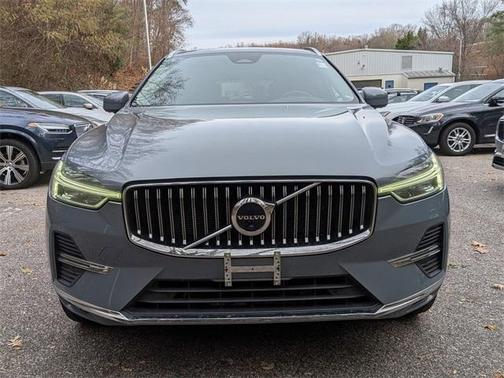 2022 Volvo XC60 B5 Inscription