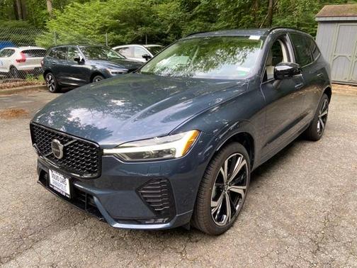 2025 Volvo XC60 B5 Ultra