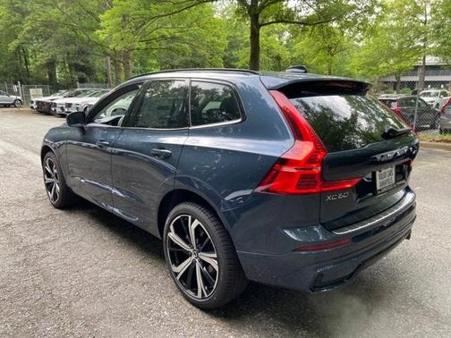 2025 Volvo XC60 B5 Ultra