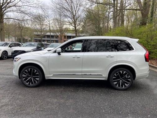 2025 Volvo XC90 Plug-In Hybrid T8 Ultra 7-Seater
