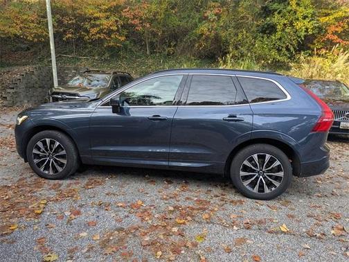 2023 Volvo XC60 B5 Core