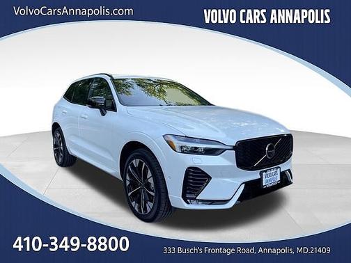Crystal White 2026 Volvo XC60 Plus