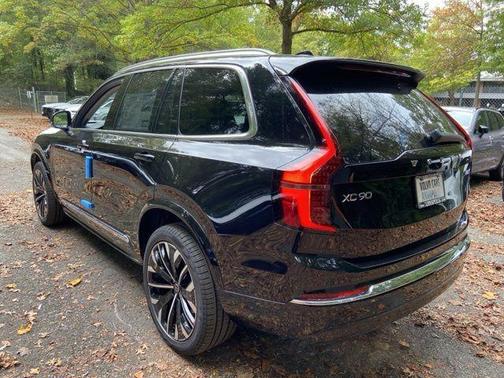 2026 Volvo XC90 B6 Plus 7-Seater