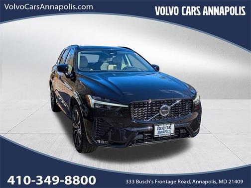 2023 Volvo XC60 B5 Plus Dark Theme