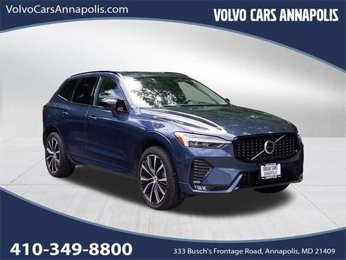 2023 Volvo XC60 B5 Plus Dark Theme