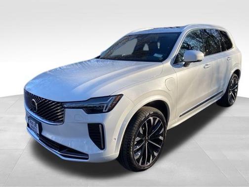 2026 Volvo XC90 Plug-In Hybrid T8 Plus 7-Seater