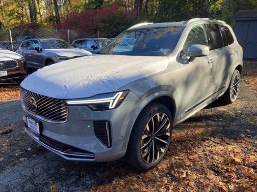 2026 Volvo XC90 B6 Plus 7-Seater