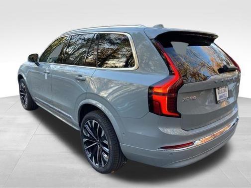 2026 Volvo XC90 B6 Ultra 7-Seater