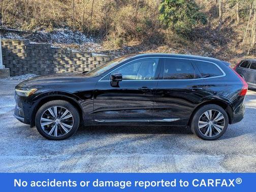 2023 Volvo XC60 B5 Ultimate Bright Theme