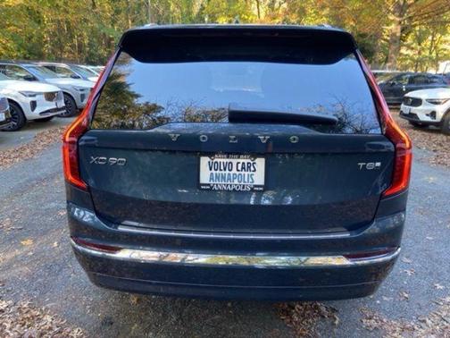 2026 Volvo XC90 Plug-In Hybrid T8 Plus 6-Seater