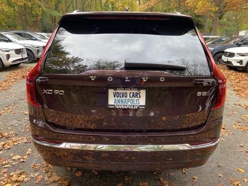 2026 Volvo XC90 B5 Core