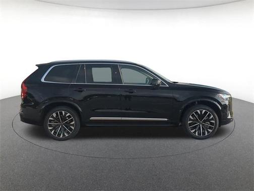 2026 Volvo XC90 B6 Plus 6-Seater