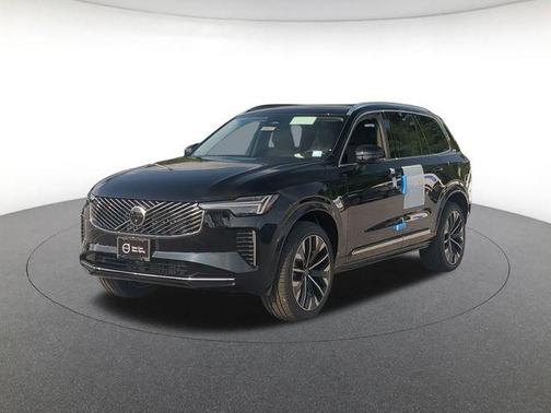 2026 Volvo XC90 B6 Plus 6-Seater