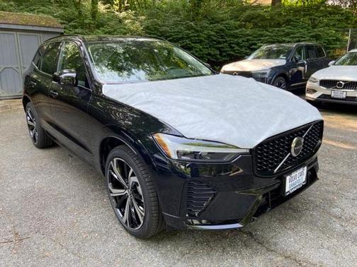 2025 Volvo XC60 B5 Ultra
