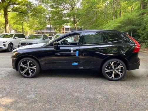 2025 Volvo XC60 B5 Ultra