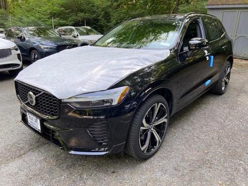 2025 Volvo XC60 B5 Ultra