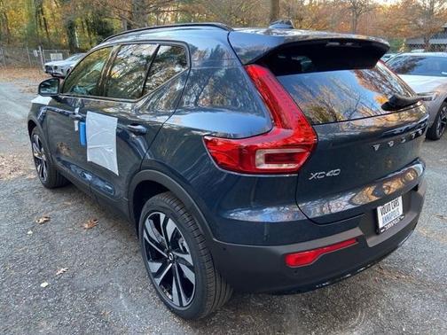 2026 Volvo XC40 B5 Ultra