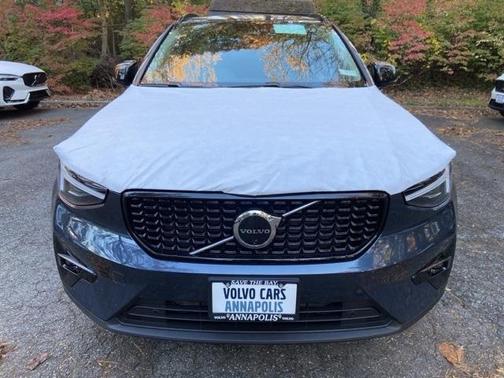 2026 Volvo XC40 B5 Ultra