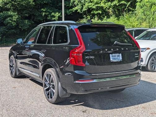 2024 Volvo XC90 B6 Plus Bright Theme 7-Seater