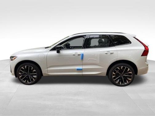 2026 Volvo XC60 Plug-In Hybrid T8 Ultra