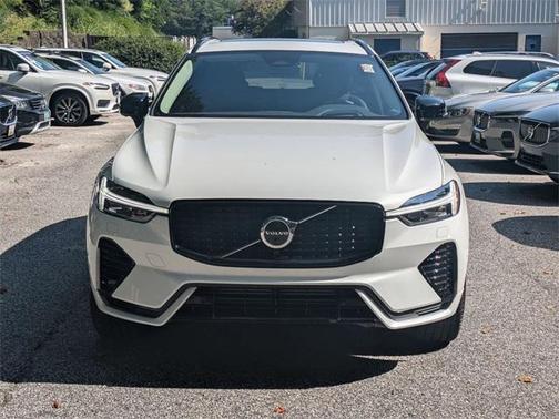 2025 Volvo XC60 Plug-In Hybrid T8 Ultra