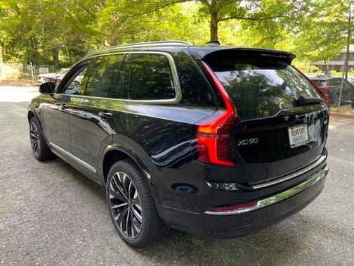 2025 Volvo XC90 B6 Ultra