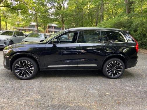 2025 Volvo XC90 B6 Ultra