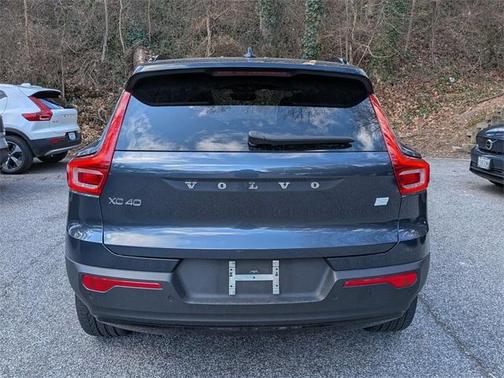 2022 Volvo XC40 Recharge Pure Electric P8 Twin Ultimate