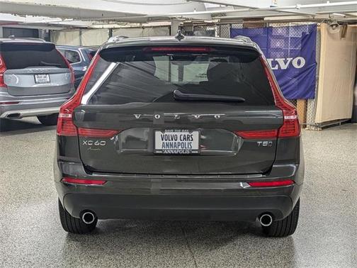 2021 Volvo XC60 T5 Momentum