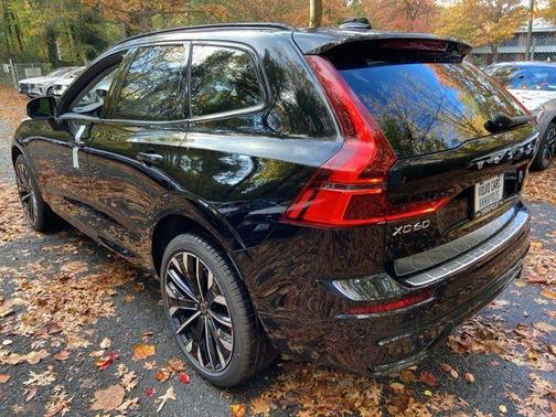 2026 Volvo XC60 B5 Ultra