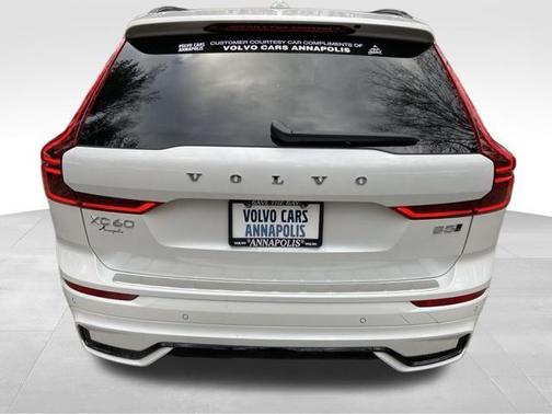 2026 Volvo XC60 B5 Ultra