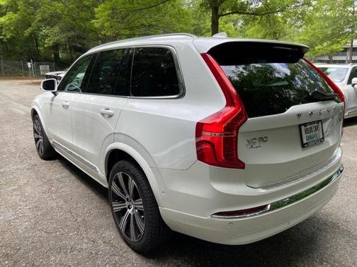 2025 Volvo XC90 B6 Ultra