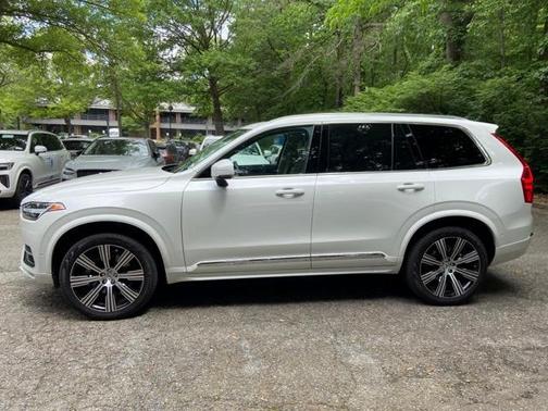 2025 Volvo XC90 B6 Ultra