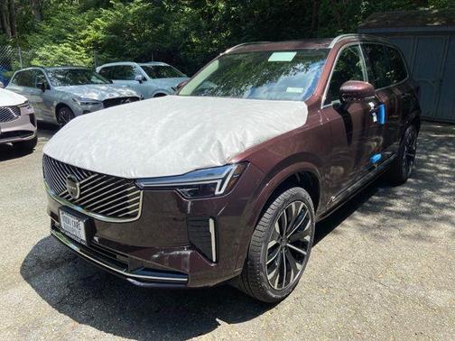 2026 Volvo XC90 B5 Plus 7-Seater