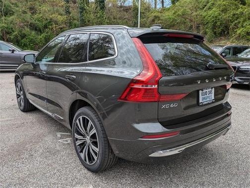 2022 Volvo XC60 B5 Inscription
