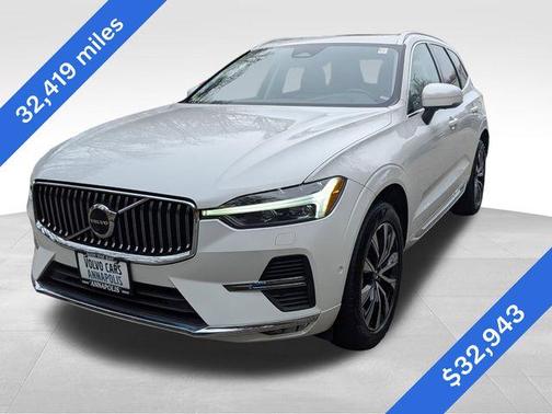 2023 Volvo XC60 B5 Plus Bright Theme