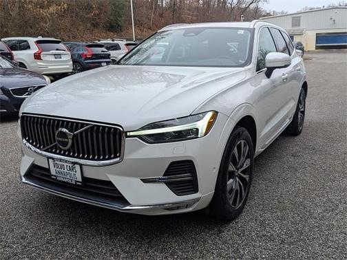 2023 Volvo XC60 B5 Plus Bright Theme