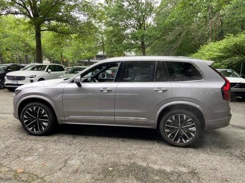 2026 Volvo XC90 B6 Plus 6-Seater
