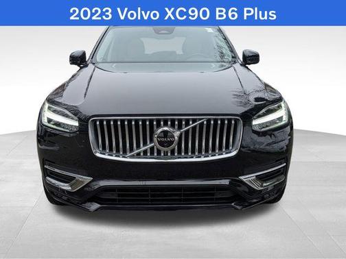 2023 Volvo XC90 B6 Plus 7-Seater