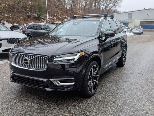 2023 Volvo XC90 B6 Plus 7-Seater