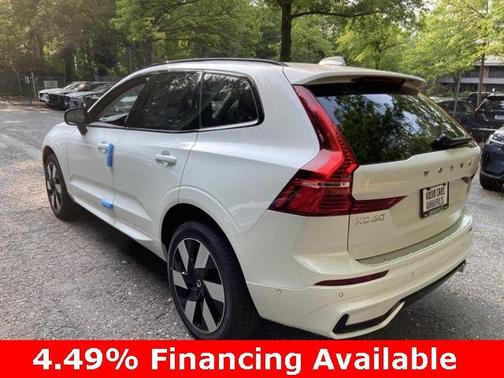 2025 Volvo XC60 Plug-In Hybrid T8 Plus